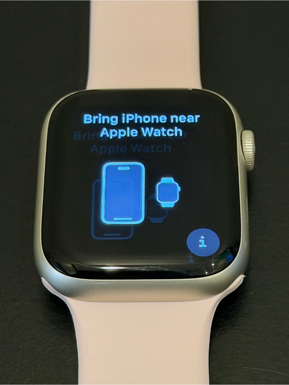 Apple Watch Series 8  LTE 45mm with Light Pink Sport Band